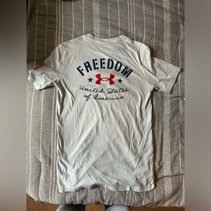 Under armor T-Shirt (Freedom line)